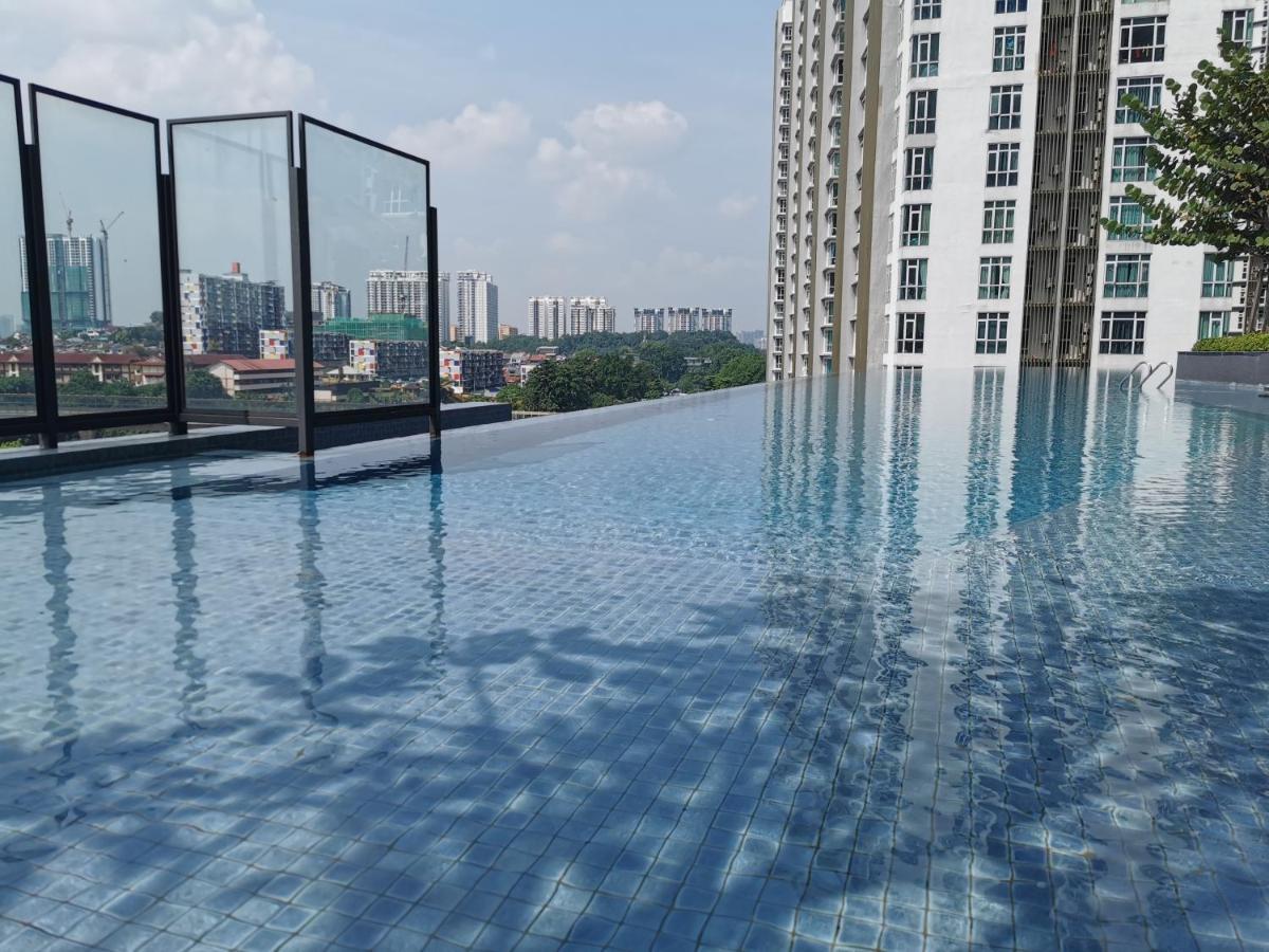 Kenwingston Avenue Serviced Residence I Homebrickz Kuala Lumpur Luaran gambar